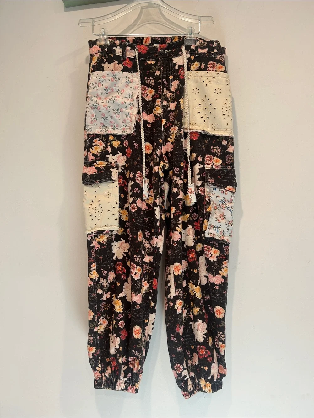 POL Floral bohemian Patchwork Black baggy Cargo Jogger Pants women’s medium